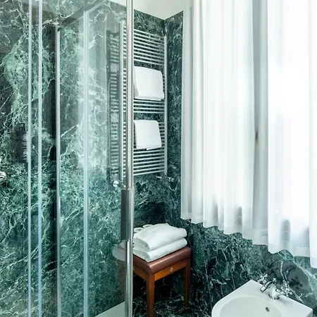 Al Ponte Dei Sospiri