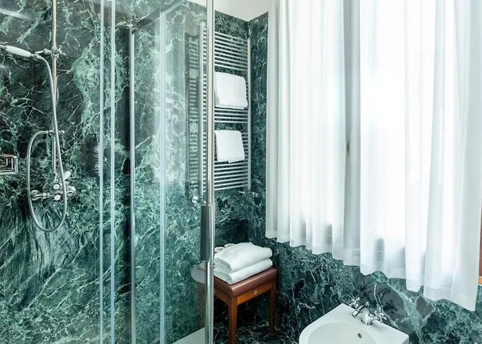 Al Ponte Dei Sospiri