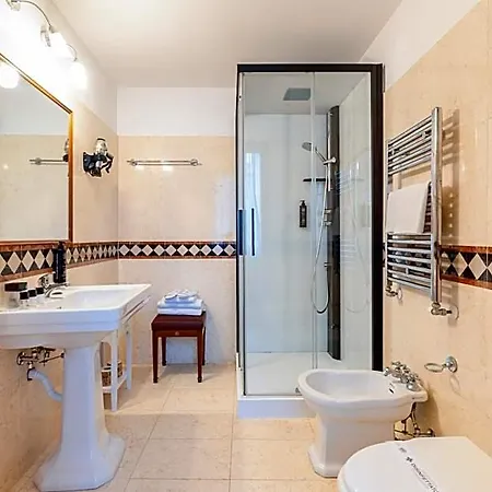 Hotell Al Ponte Dei Sospiri Venedig
