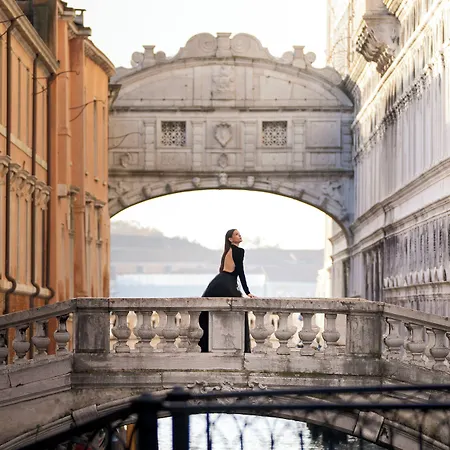 Hotel Al Ponte Dei Sospiri Venedig