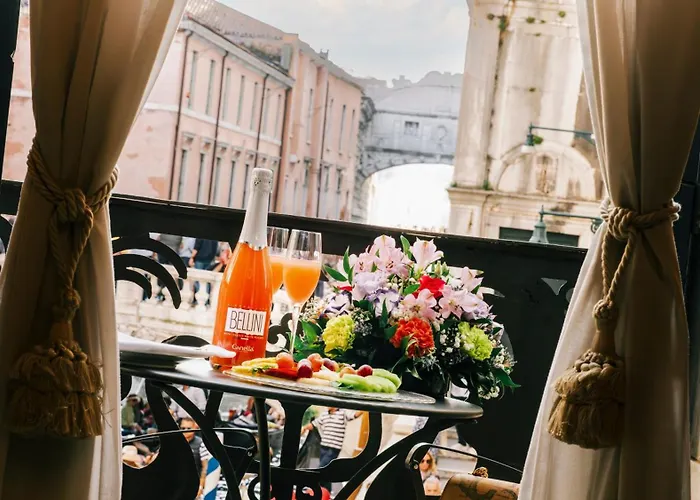 Hotel Al Ponte Dei Sospiri Venetië