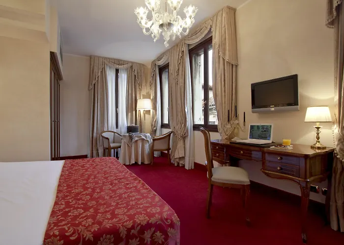 Al Ponte Dei Sospiri