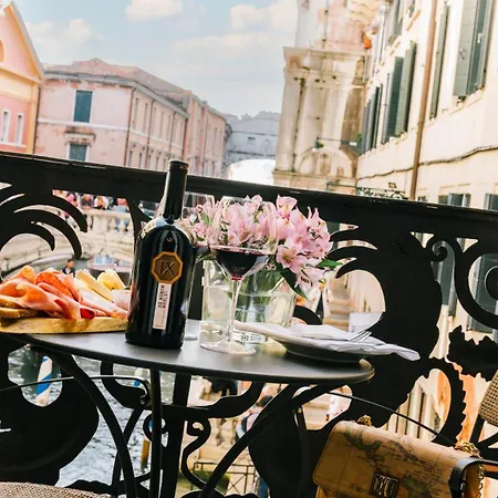 Al Ponte Dei Sospiri Hotel Benátky