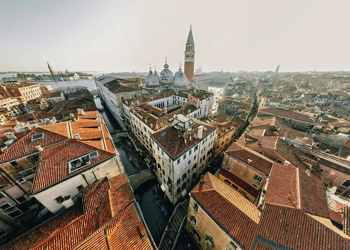 Al Ponte Dei Sospiri 4*