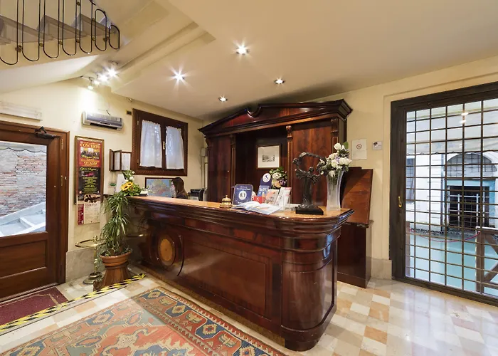 Al Ponte Dei Sospiri 4*